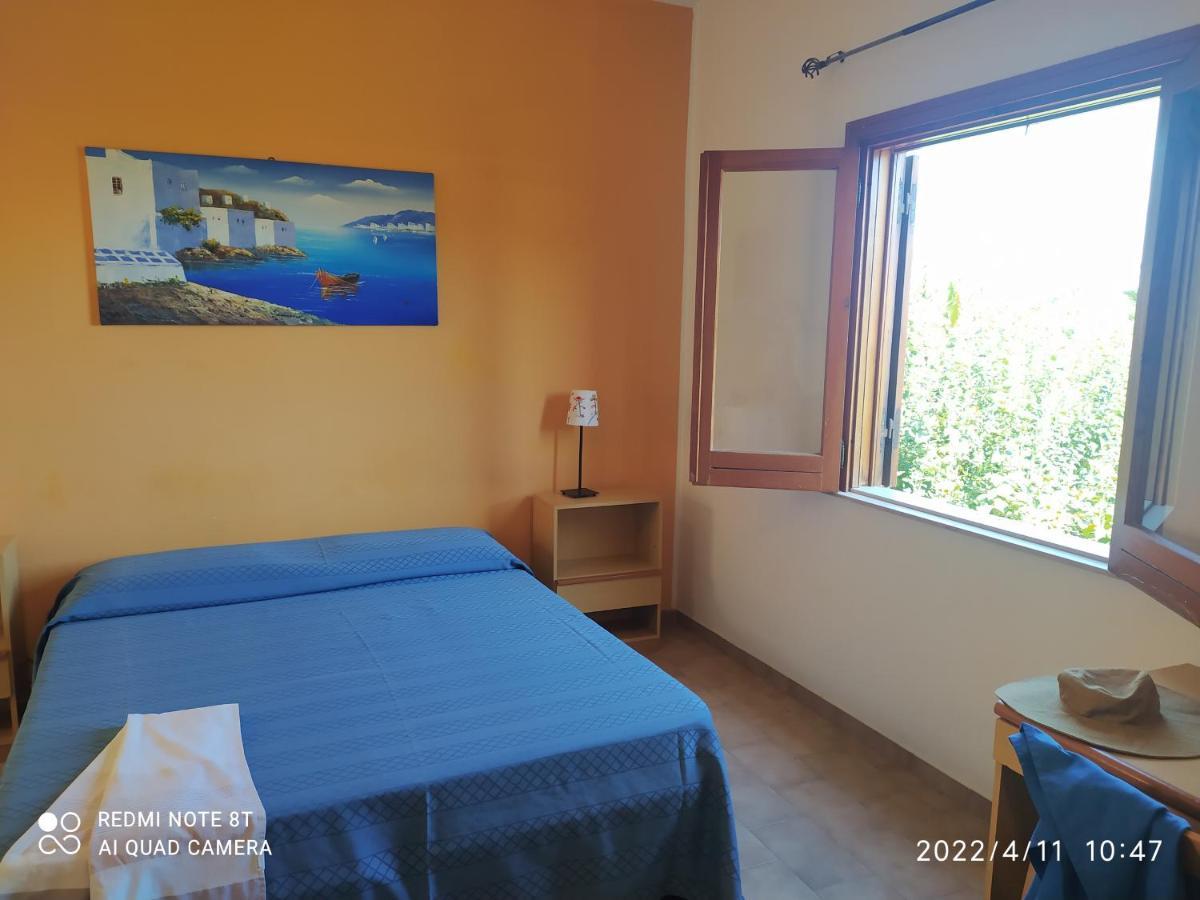 Testa Di Monaco - Basic Beach Accommodations Capo dʼOrlando Extérieur photo